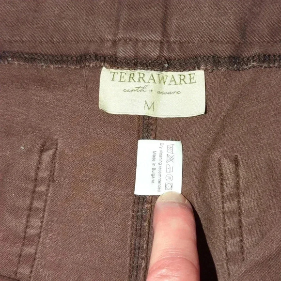 Bermuda  Shorts - Picture 4 of 7